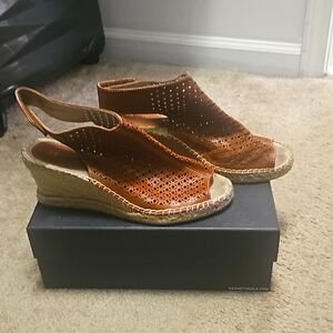Brown open toe wedge fabric sandal